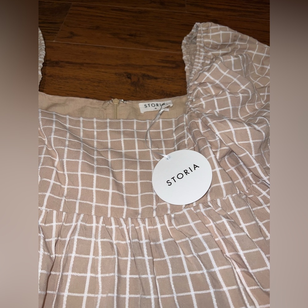 Plaid Storia blouse size medium - Picture 2 of 3